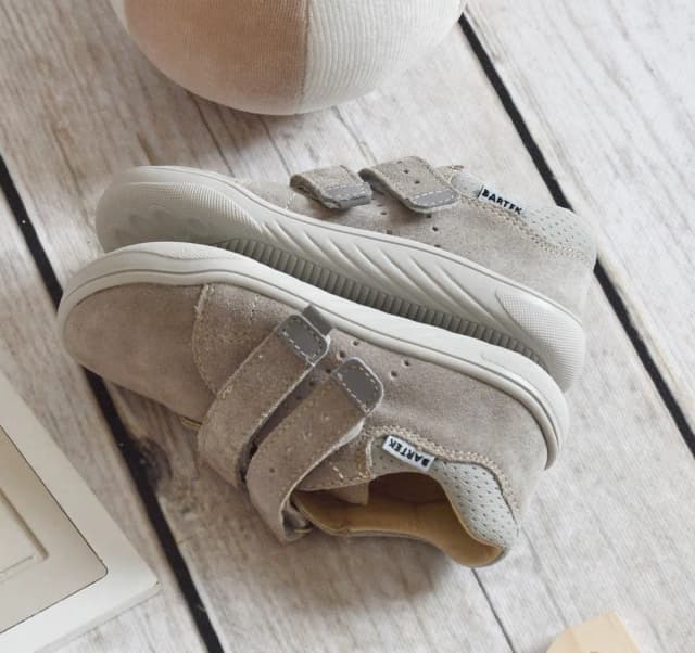 Buty rozmiar 26 dla dzieci - najlepsze modele i ceny w Polsce Buty rozmiar 26 dla dzieci - najlepsze modele i ceny w Polsce